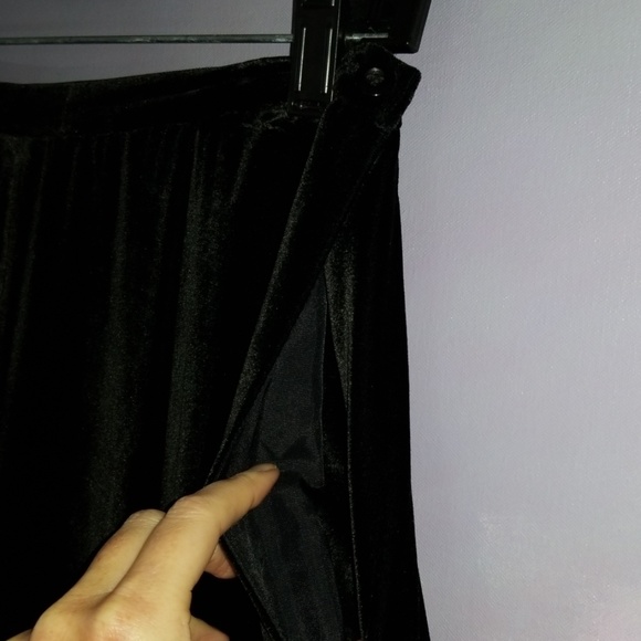 💐Pleated Plush Velvet Pants - Picture 4 of 7